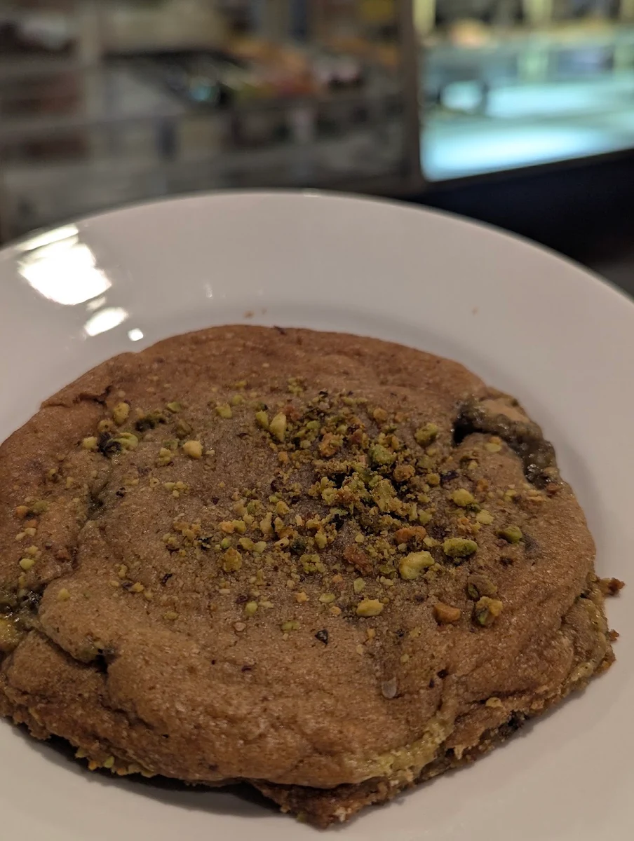 Pistachio Chocolate Chip Cookie