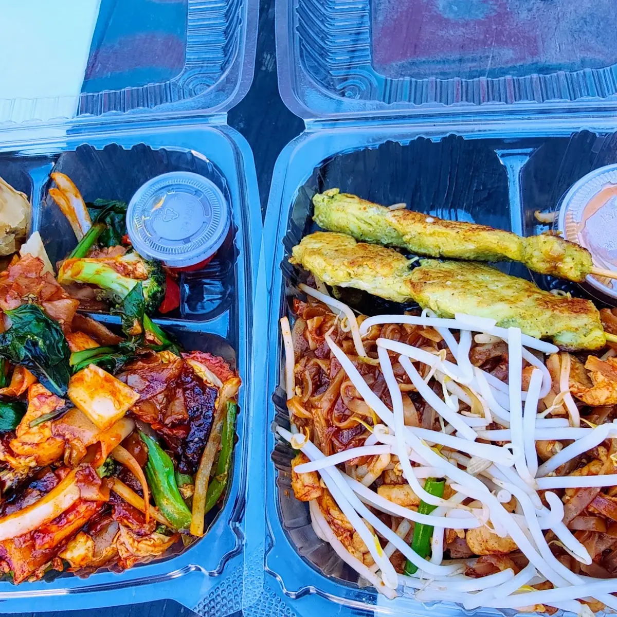 Tofu Drunken Noodles & Pad Thai Chicken