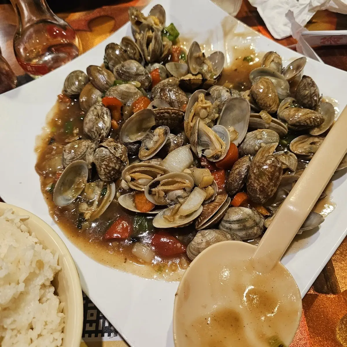 Sauteed Manila Clam & Sauce