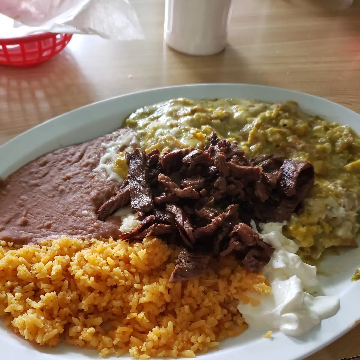 Chilaquiles Verdes Con Carne Asada Plate