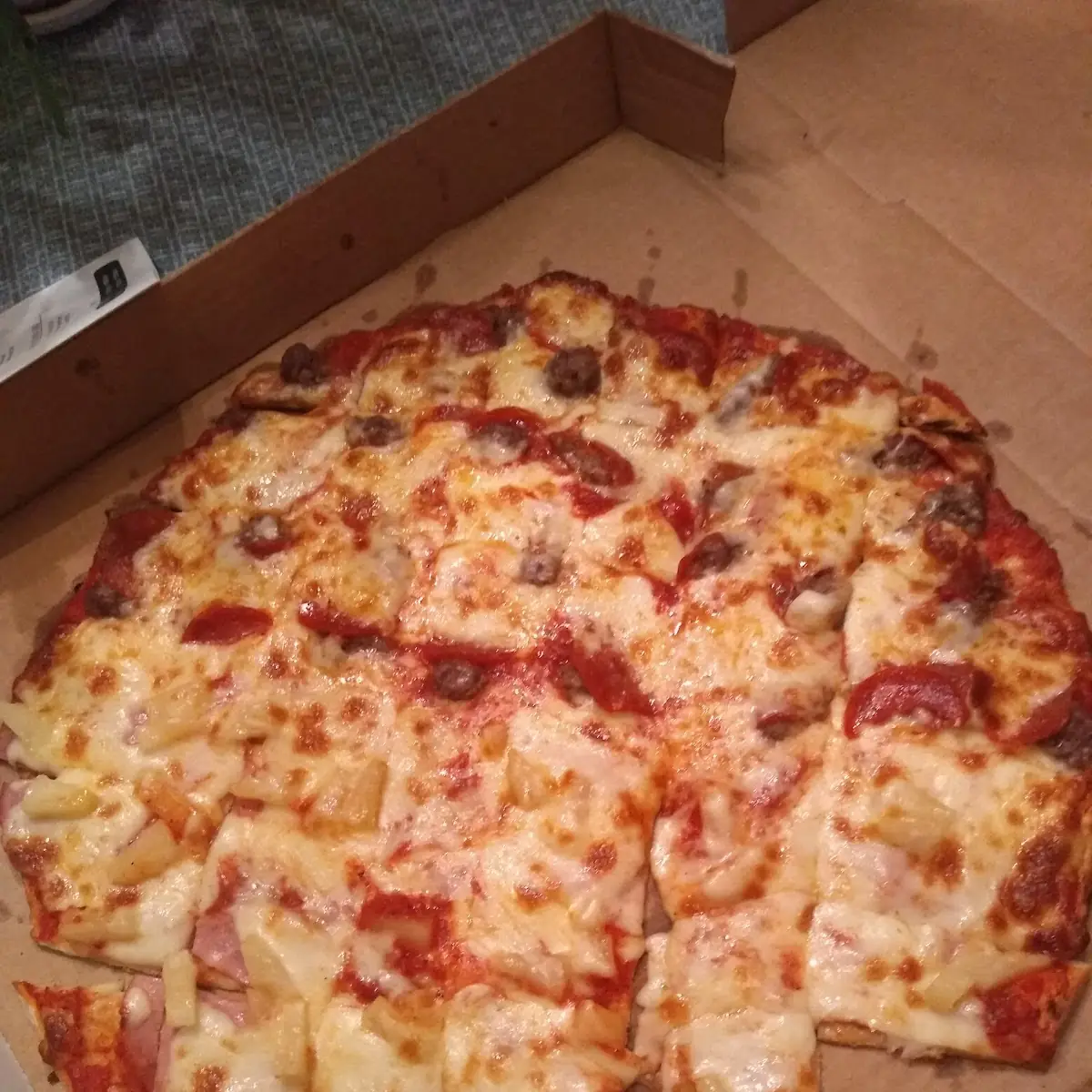 Hawaiian Pizza
