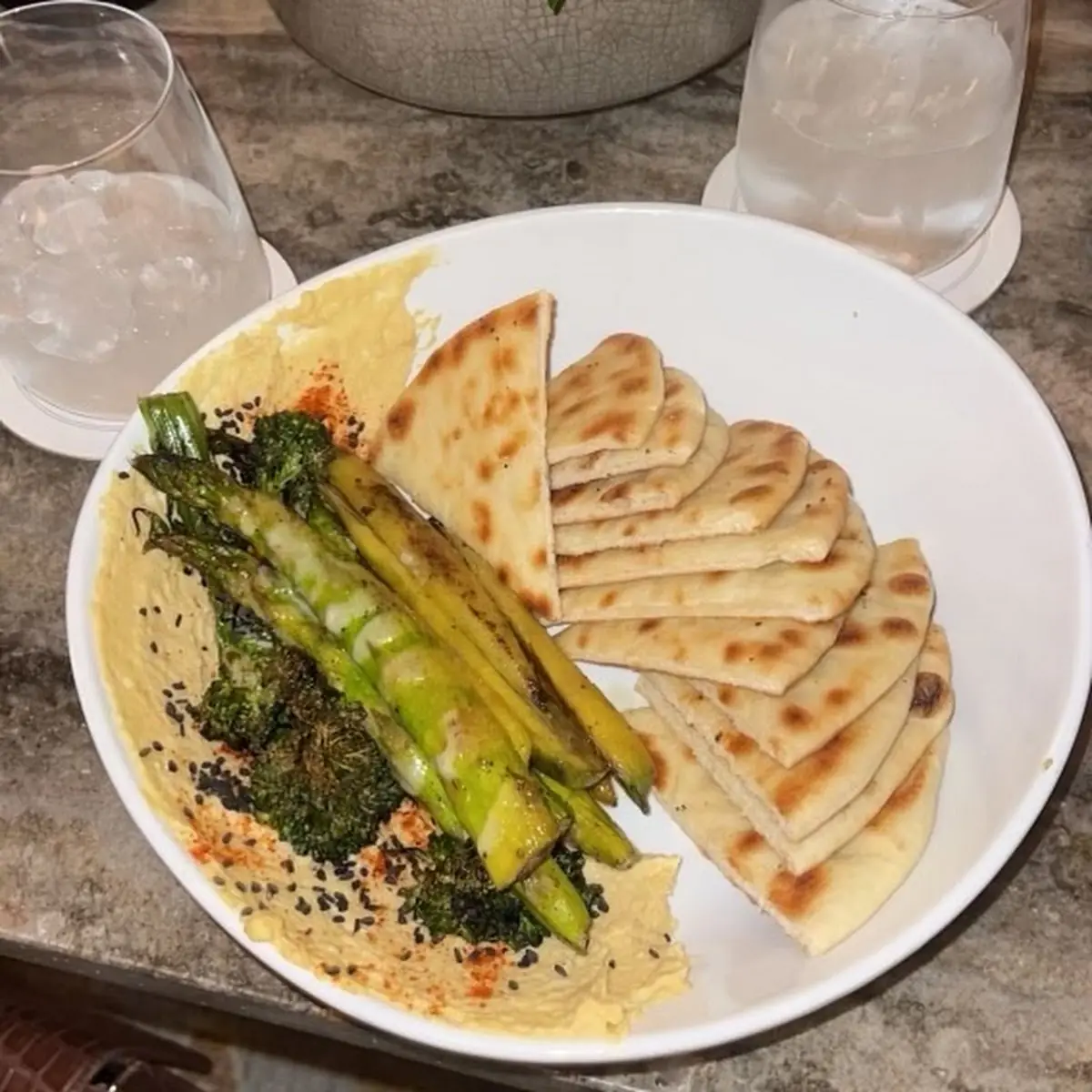 Garlic Hummus Plate