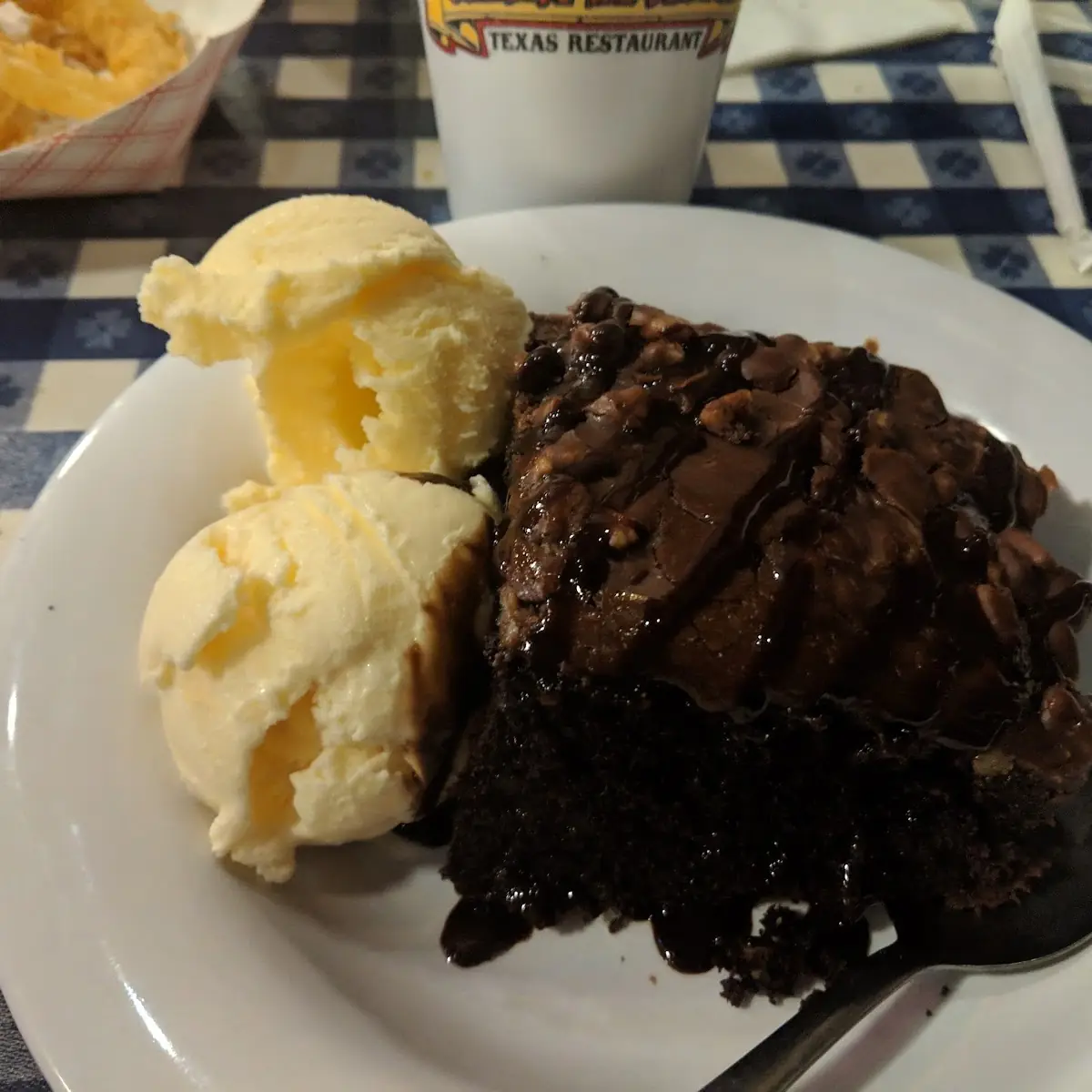 Double Chocolate Cake a La Mode
