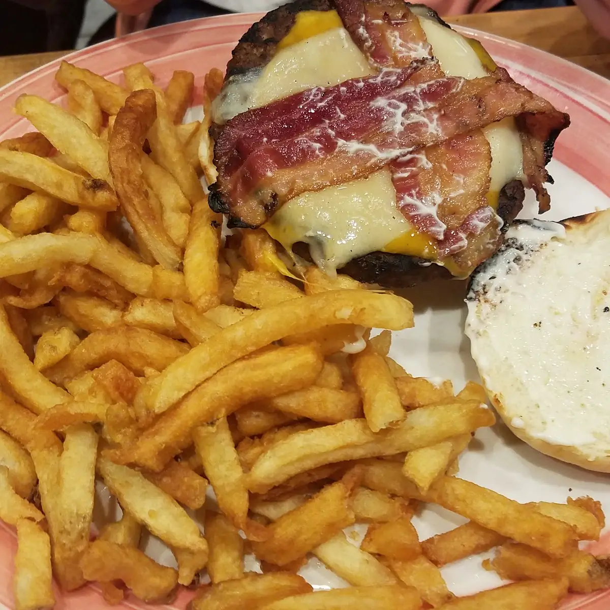 Bacon Cheeseburger and Fries, Swiss Chalet