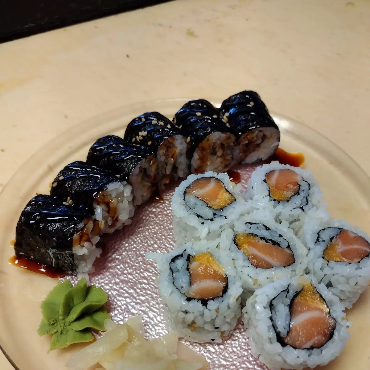 D5. Fresh Salmon Sushi Nigiri