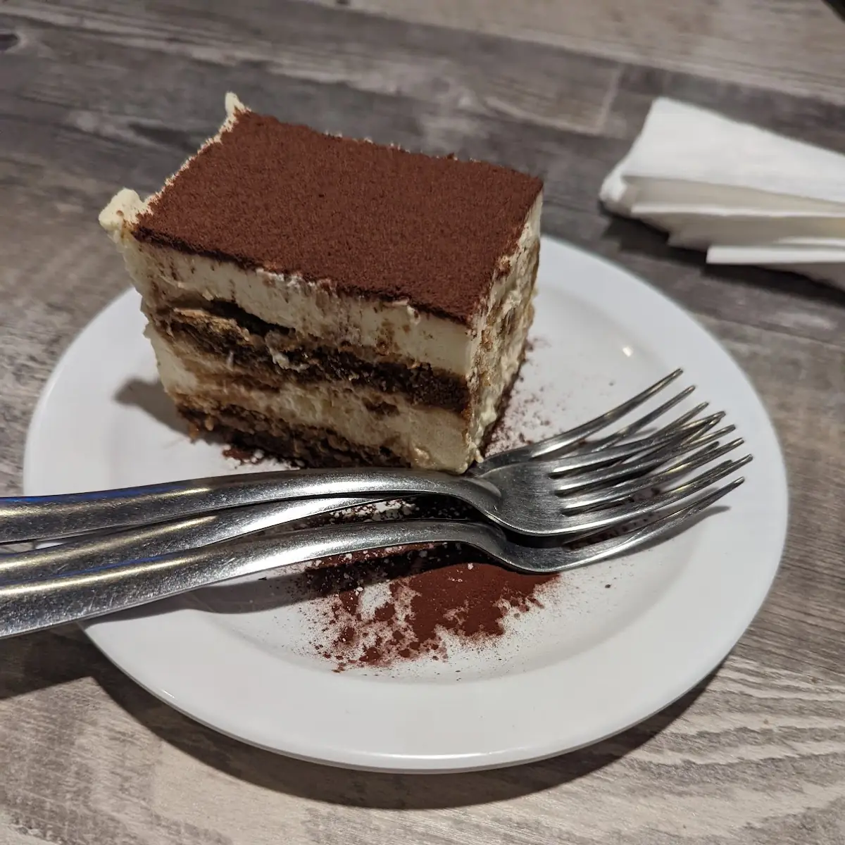 Tiramisu with Fresh Berries