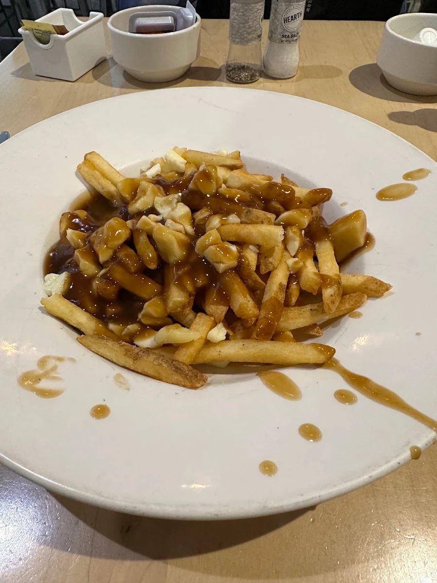 Montréal Style Poutine, The Hearth