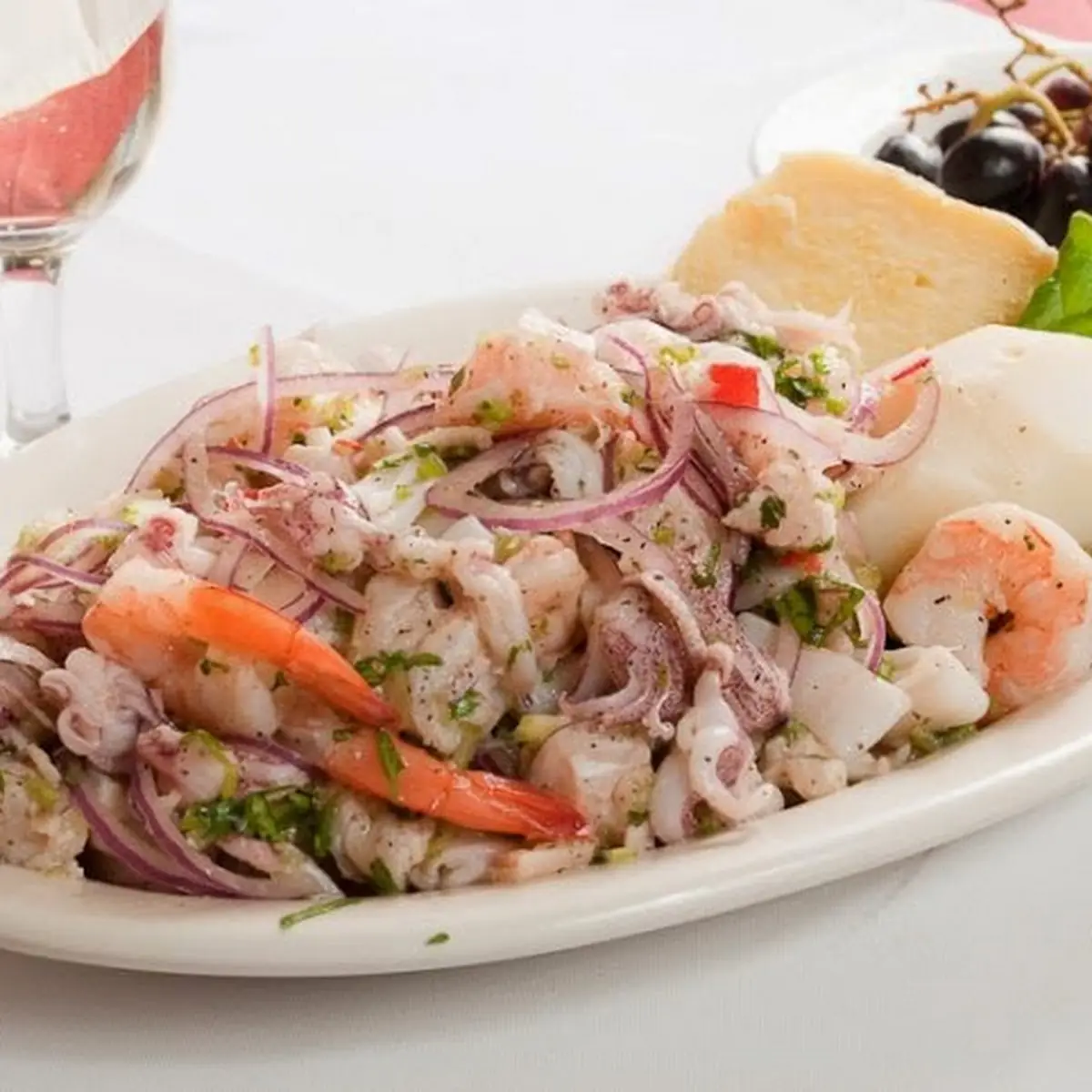 Ceviche Mixto