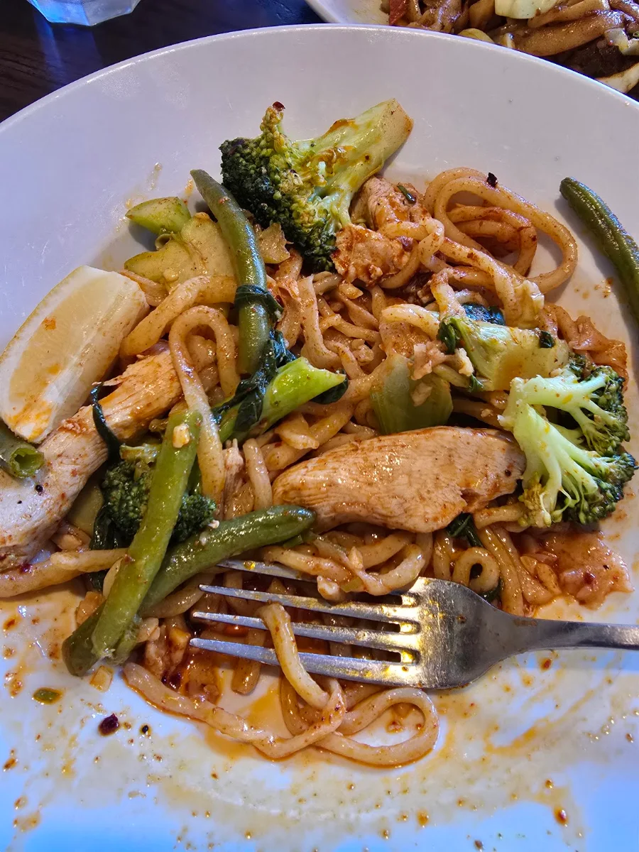 Lemon Garlic with Chicken, Legendary Noodle House