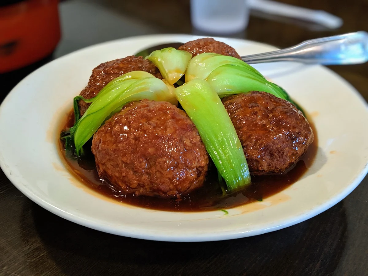 Lion Head Meat Ball