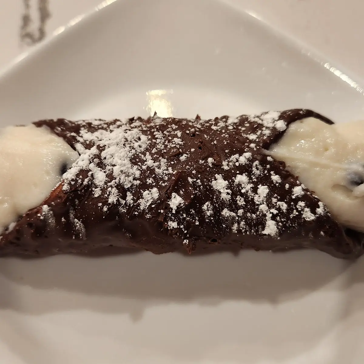 Chocolate Shell Cannoli