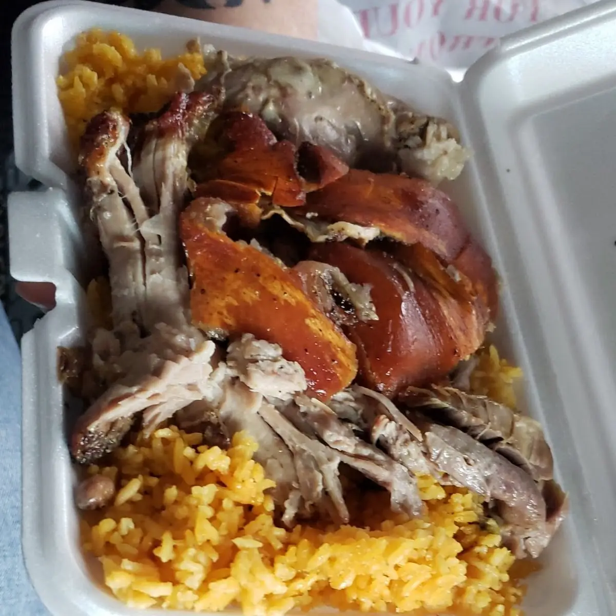Arroz Amarillo Con Habichuelas Y Pernil