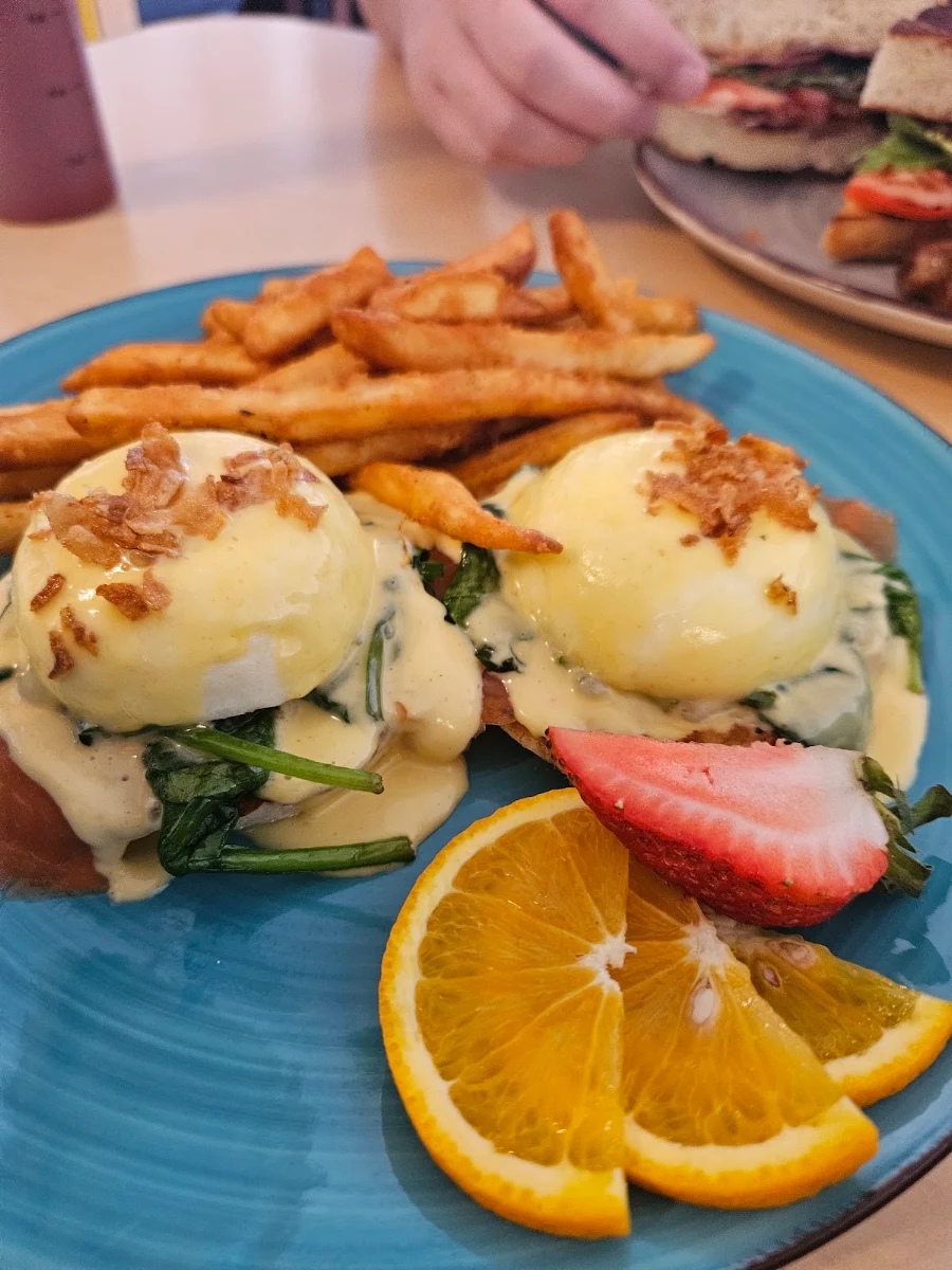 Smoked Salmon Eggs Benidict