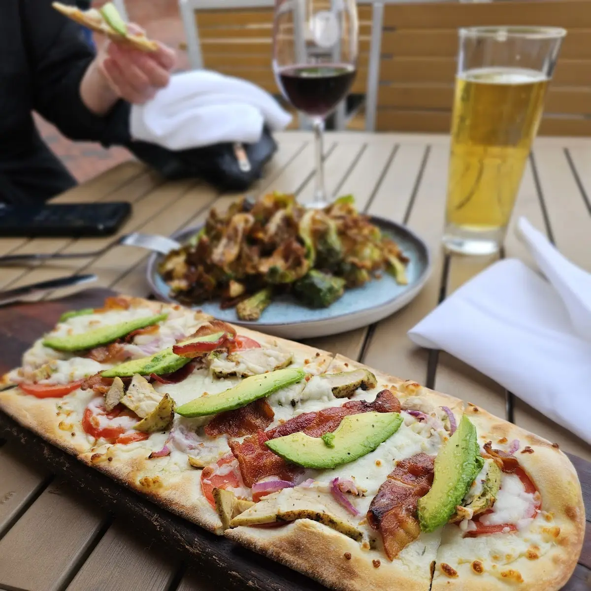 Chicken and Avacado Flatbread Pizza