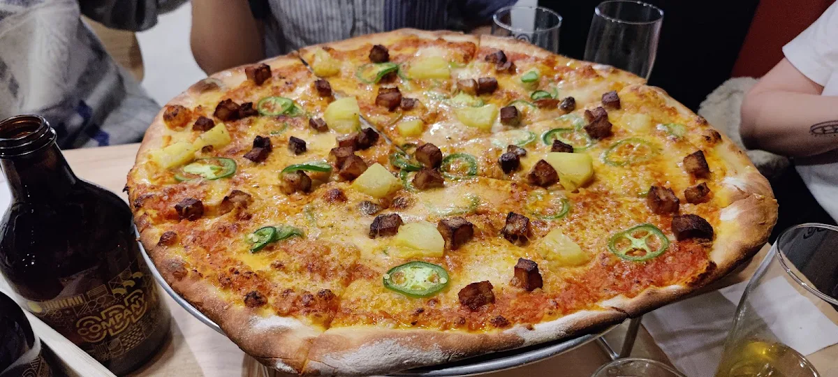 16 Spicy Hawaiian Pizza