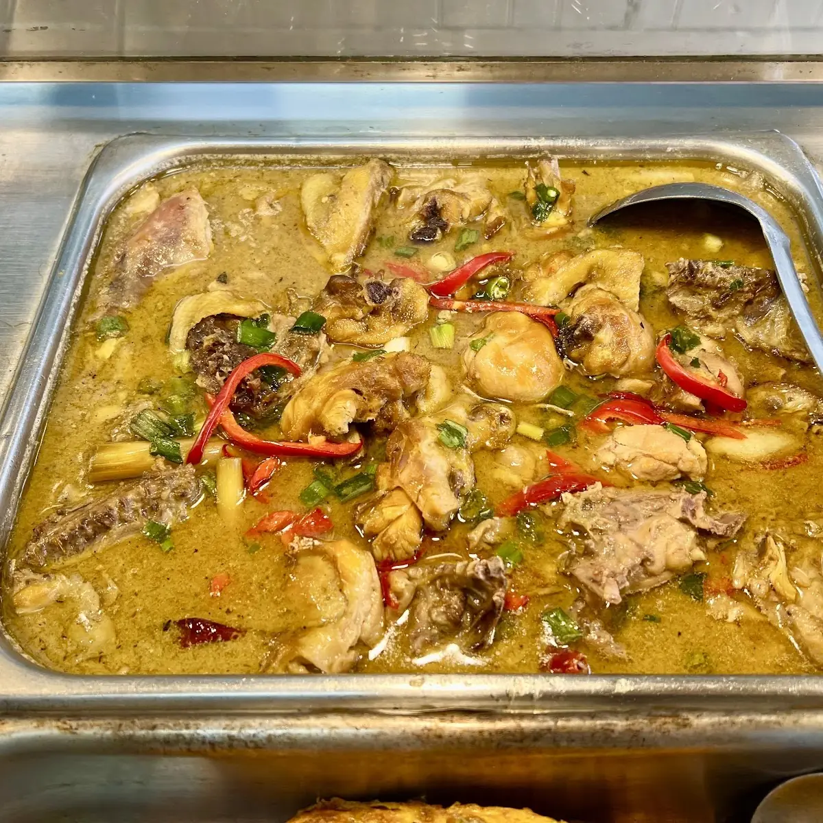 GA Kho SA - Lemongrass Chicken