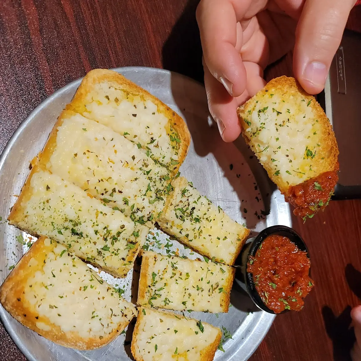Vegan Cheesy Garlic Bread Appetizer