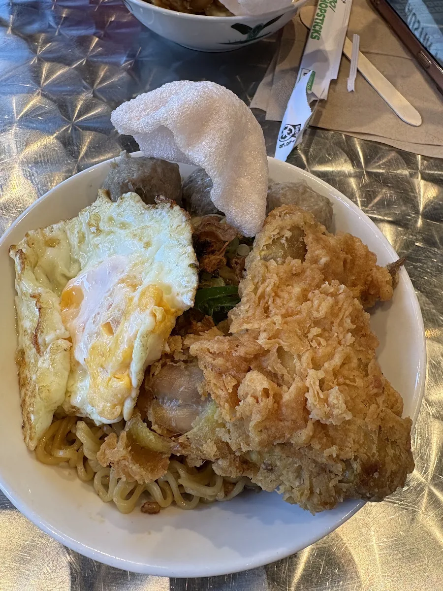 Fried Chicken Indomie, Abang abang Indonesian Eatery