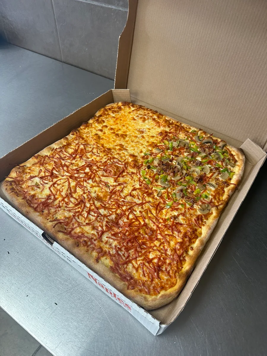 Highlights, Naples Pizza