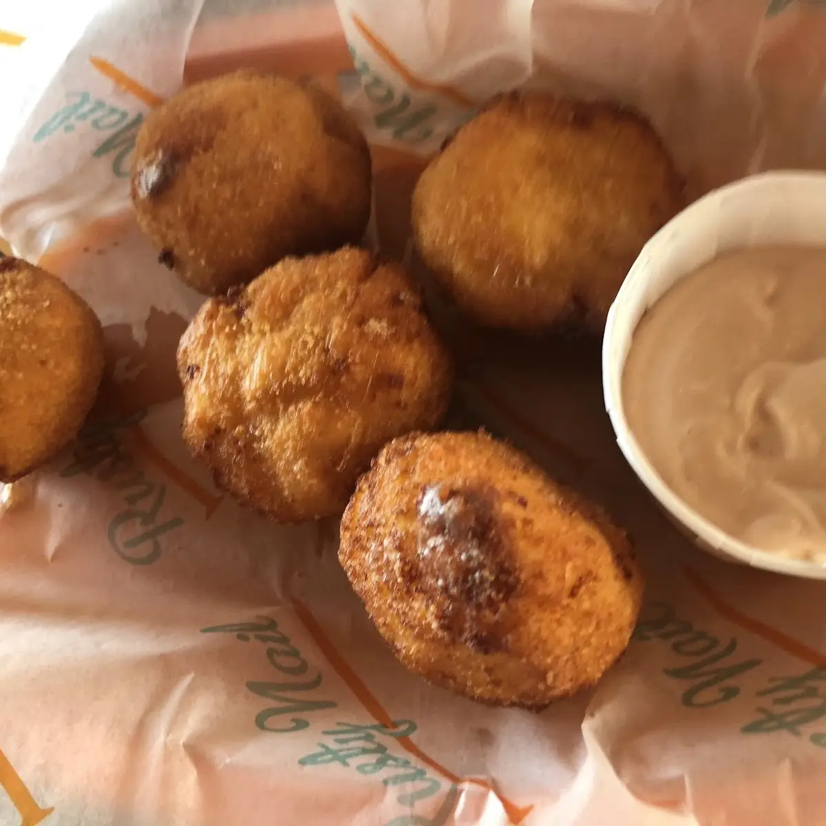 Deep Fried Mac-N-Cheese Balls