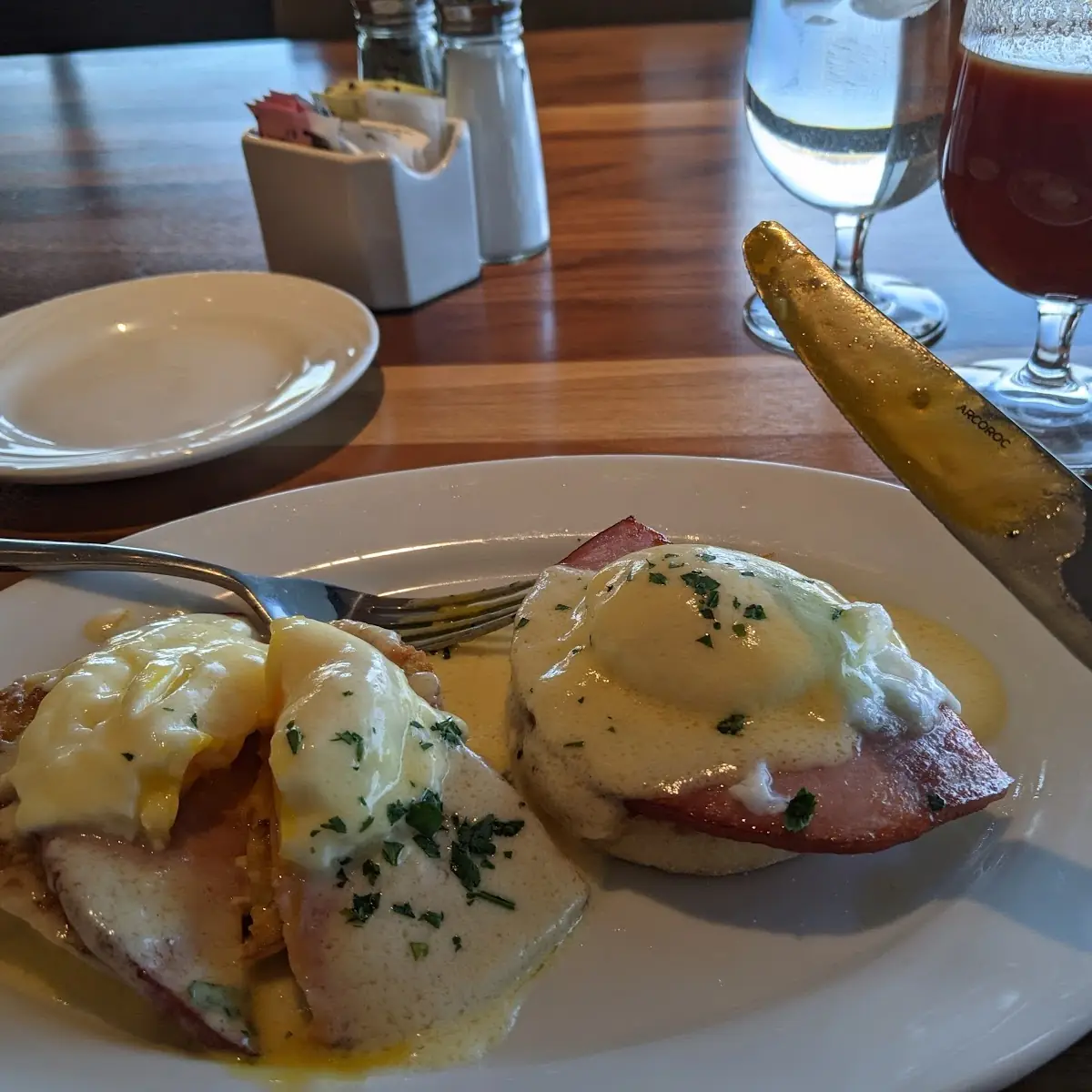 Eggs Benedict