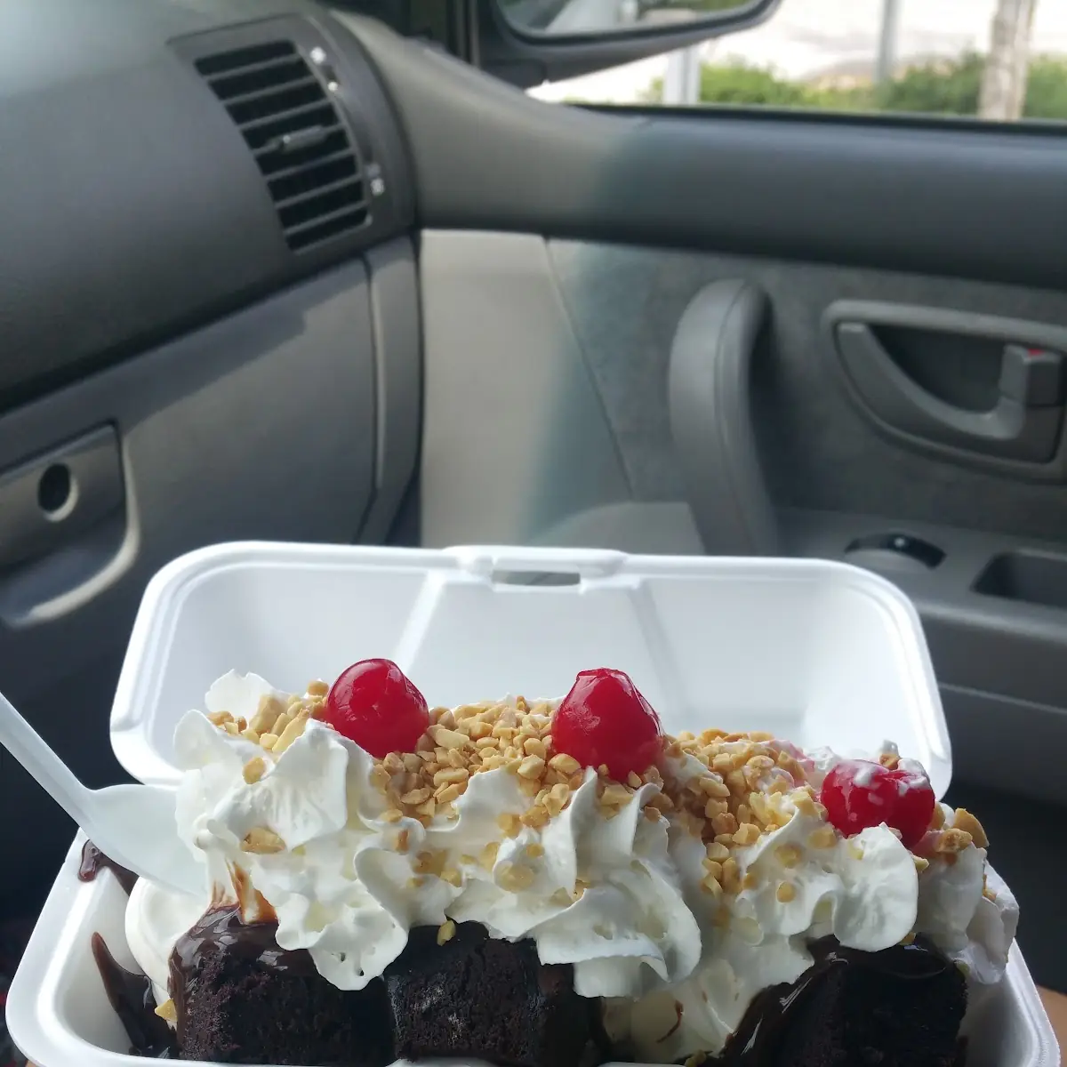 Brownie Sundae