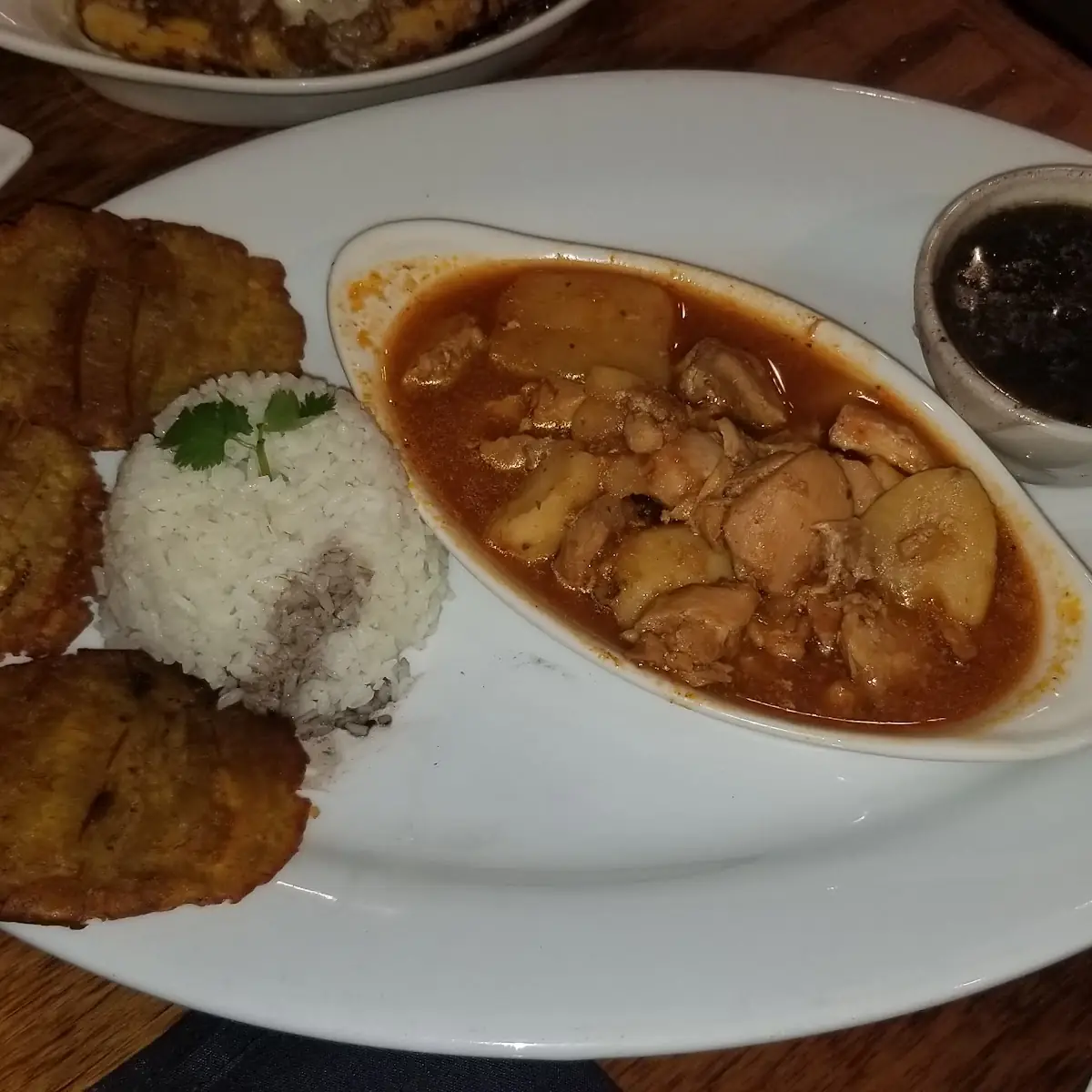 Pollo Guisado
