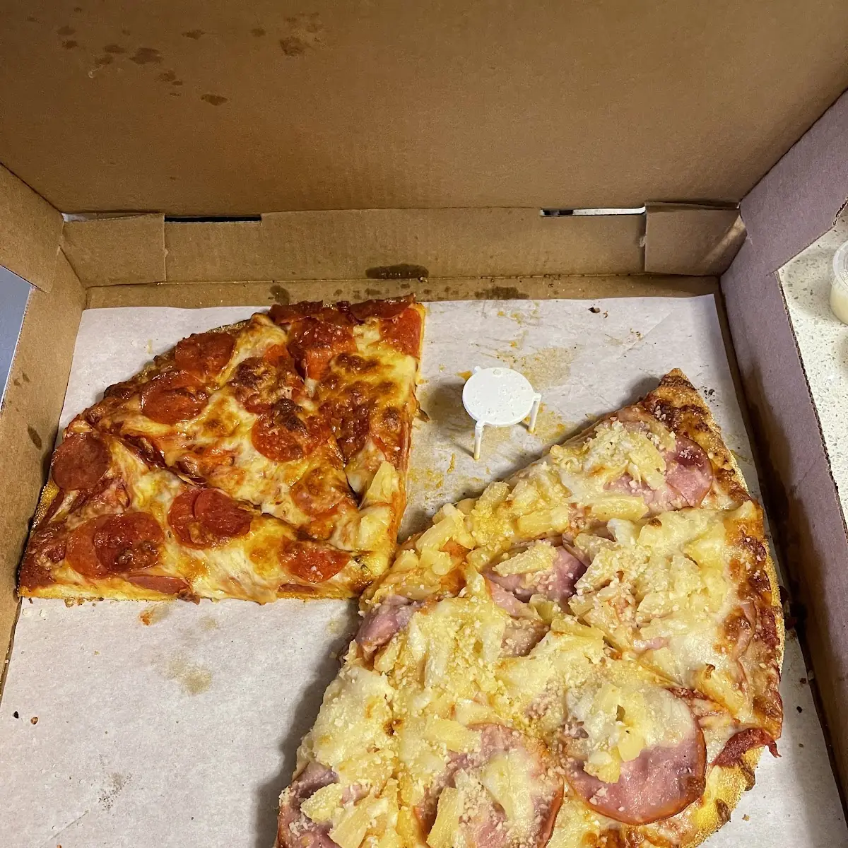 Half Pepperoni & Half Hawaiian Pizza