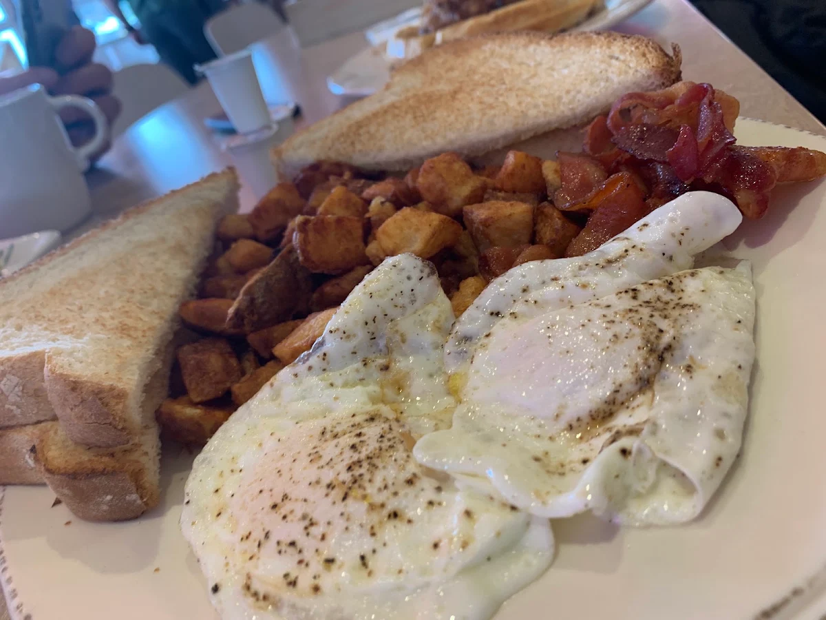 2 Oeufs Bacon, Chez Denise