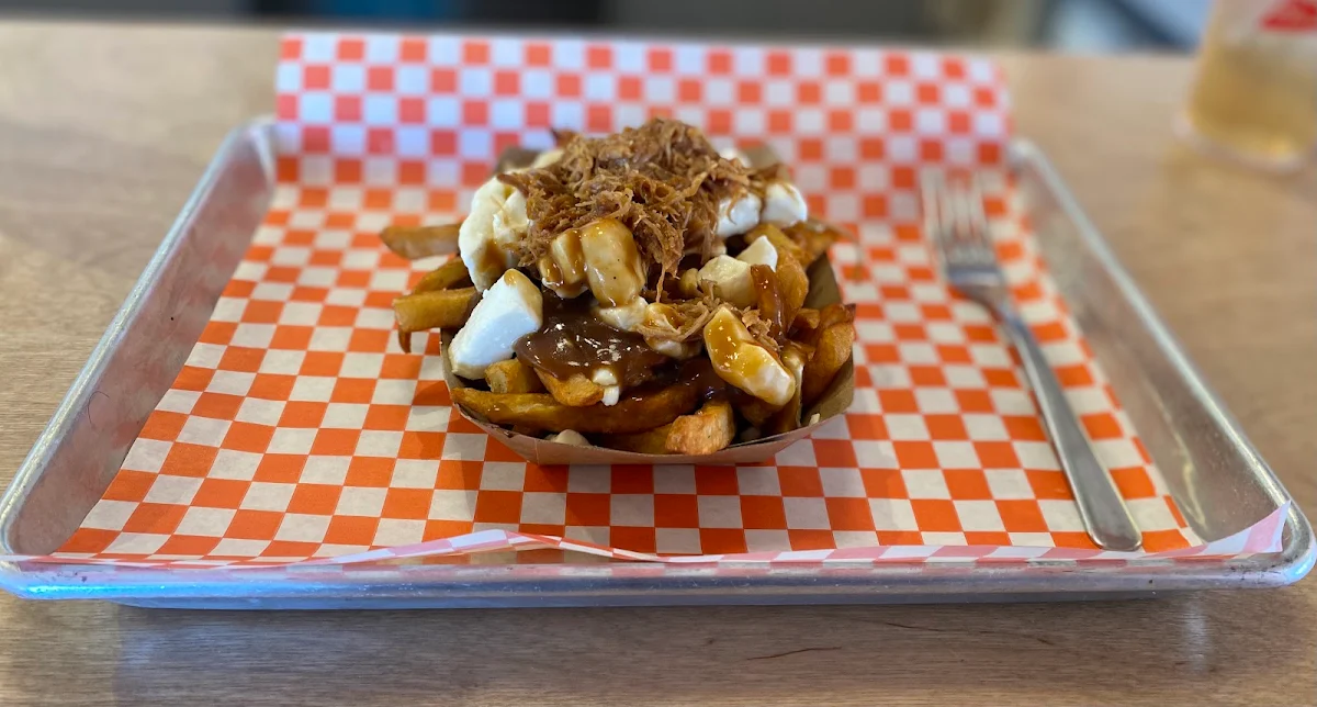 Poutine Denise & Burger, Chez Denise