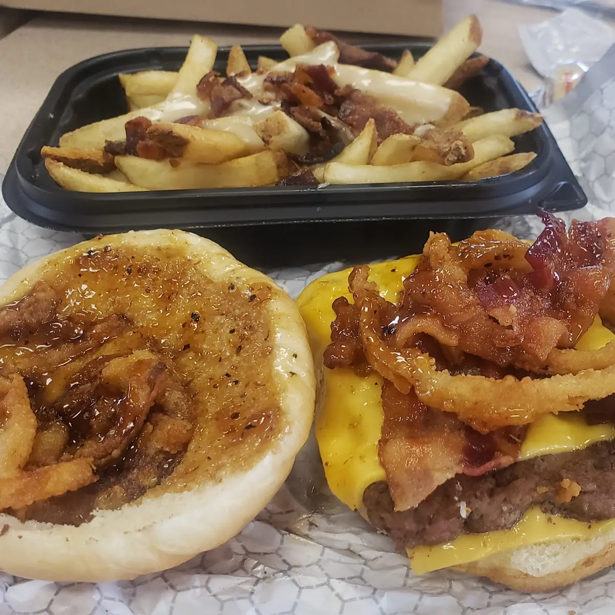 Bourbon Bacon & Pub Fries