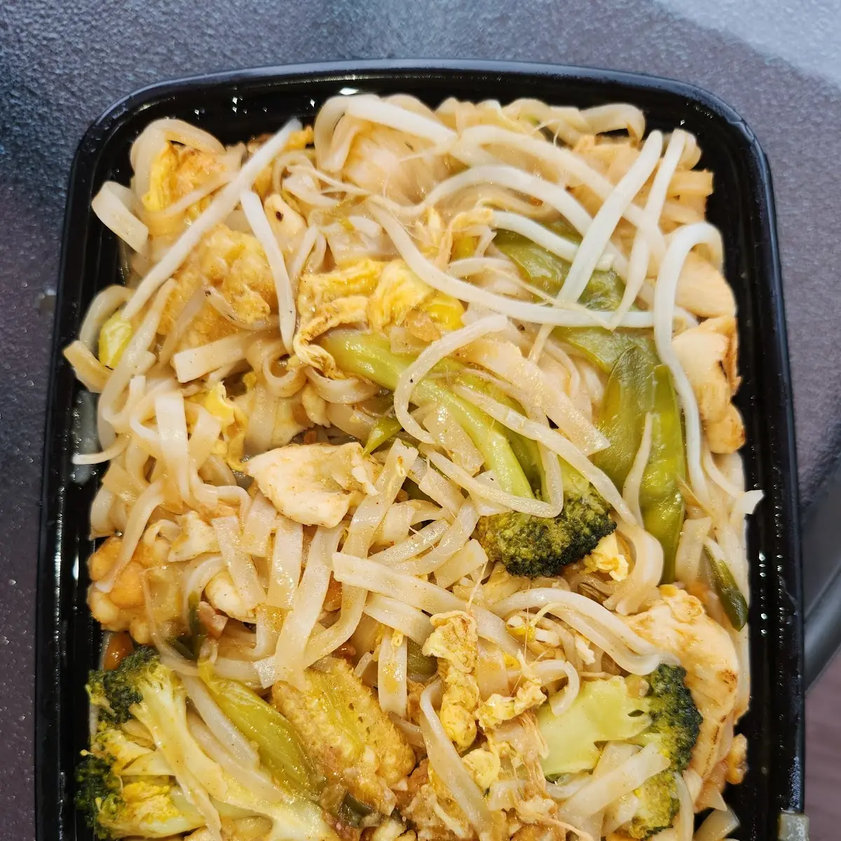 Chicken Pad Thai