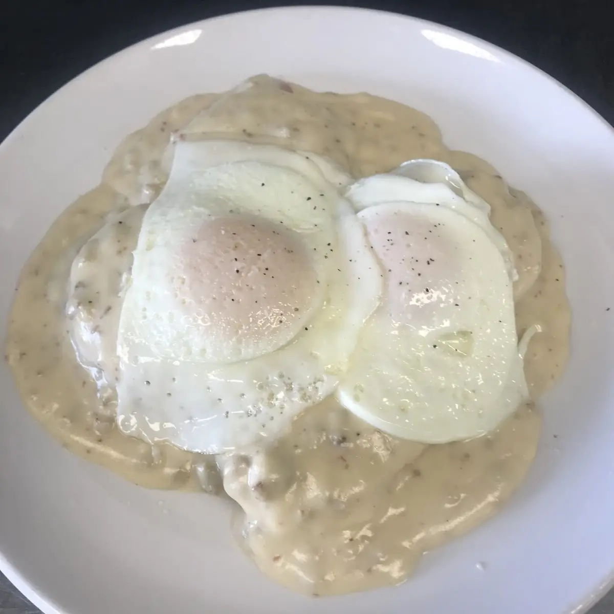 Full Order Cheddar Biscuits & Gravy