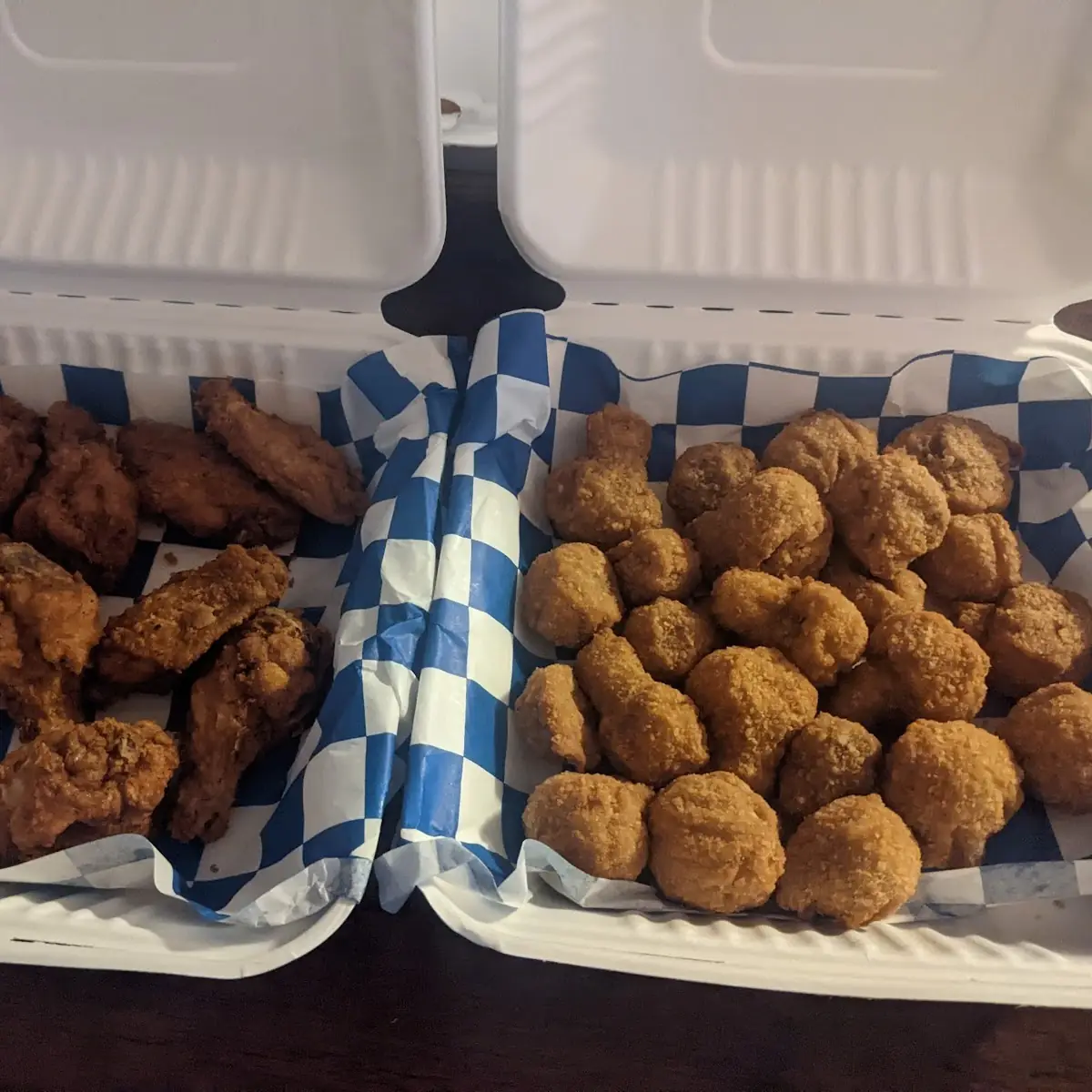 Chicken Wings & Breaded Mushroom