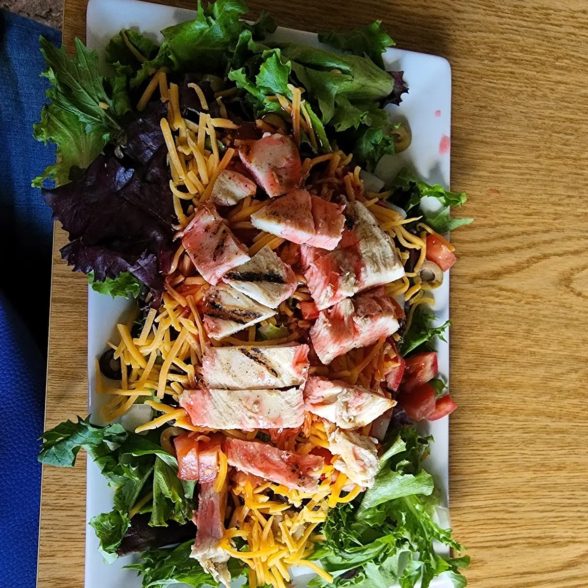 Grilled Chicken Salad with Raspberry Vinagrete