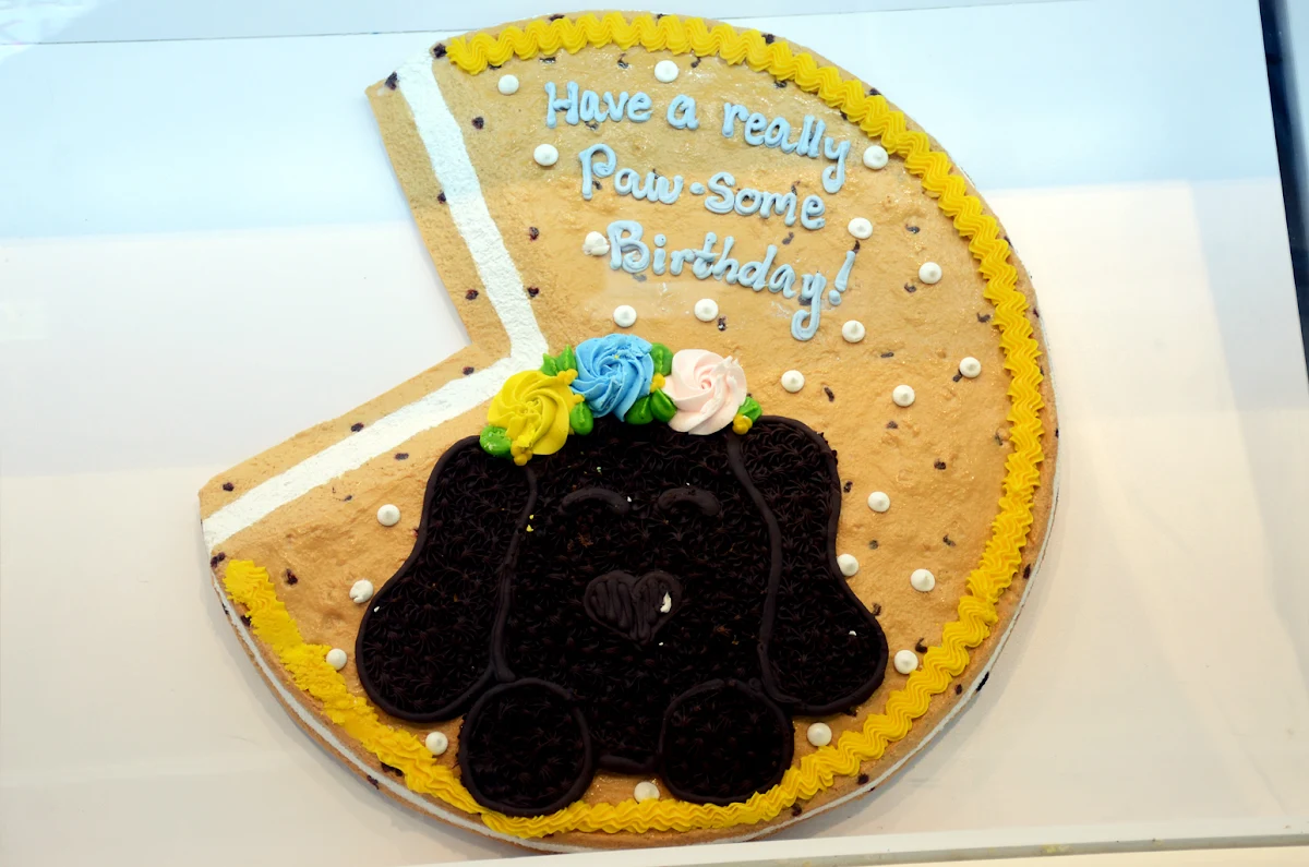 Birthday Cake Cookie Fudge Cupcake