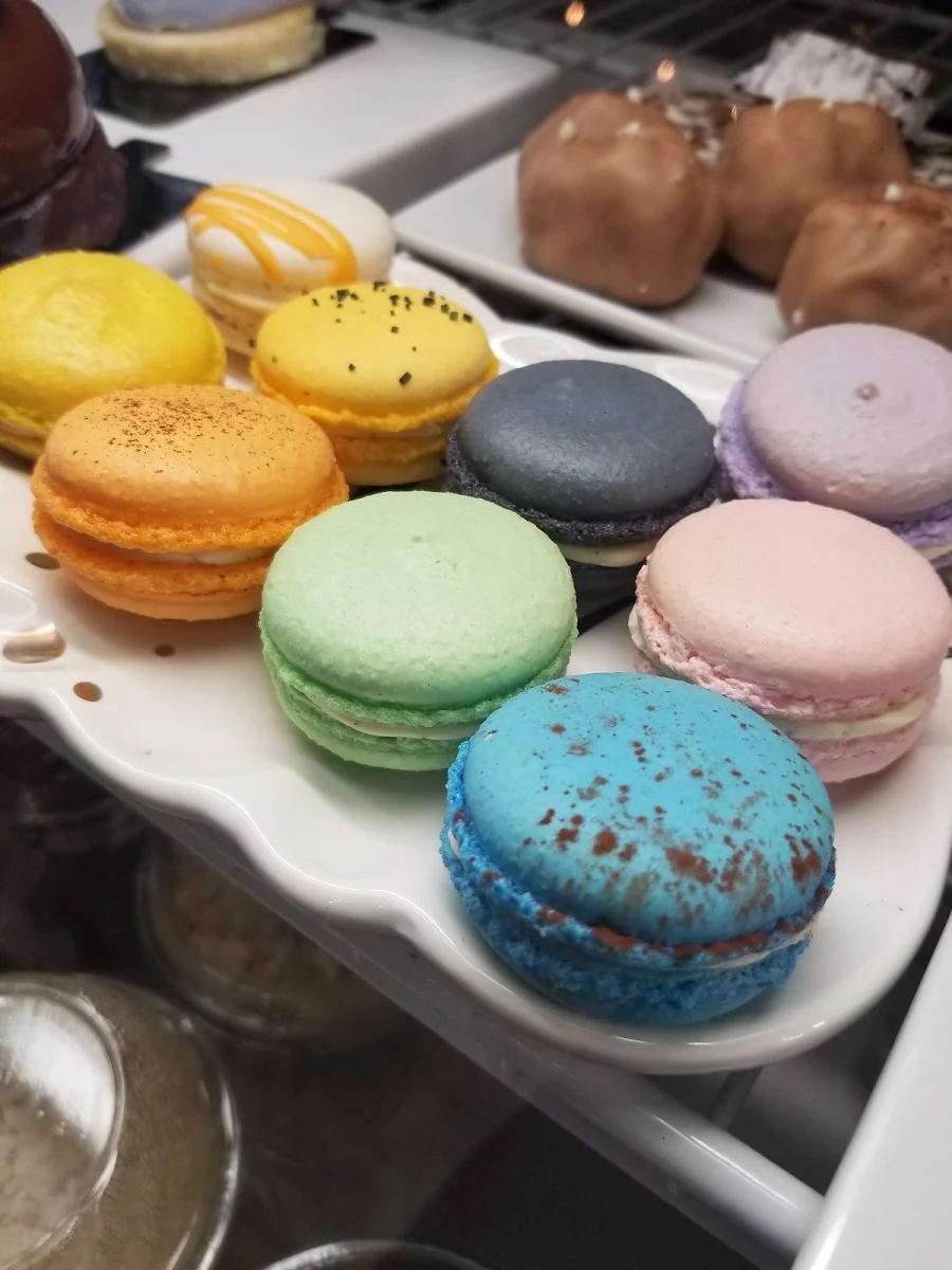 Macarons Half Dozen, Happiness
