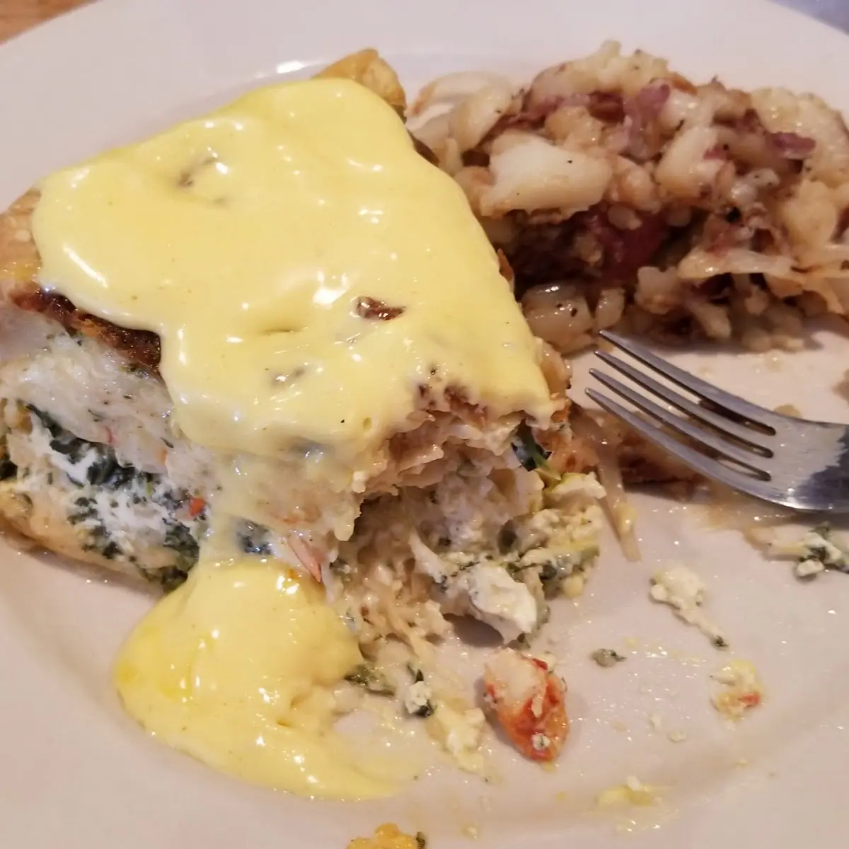Gravy Biscuit & Eggs