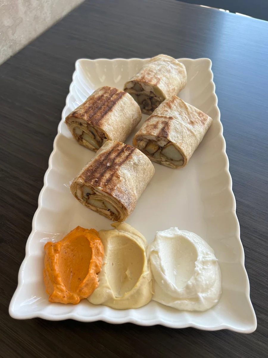 Highlights, Shawarma House