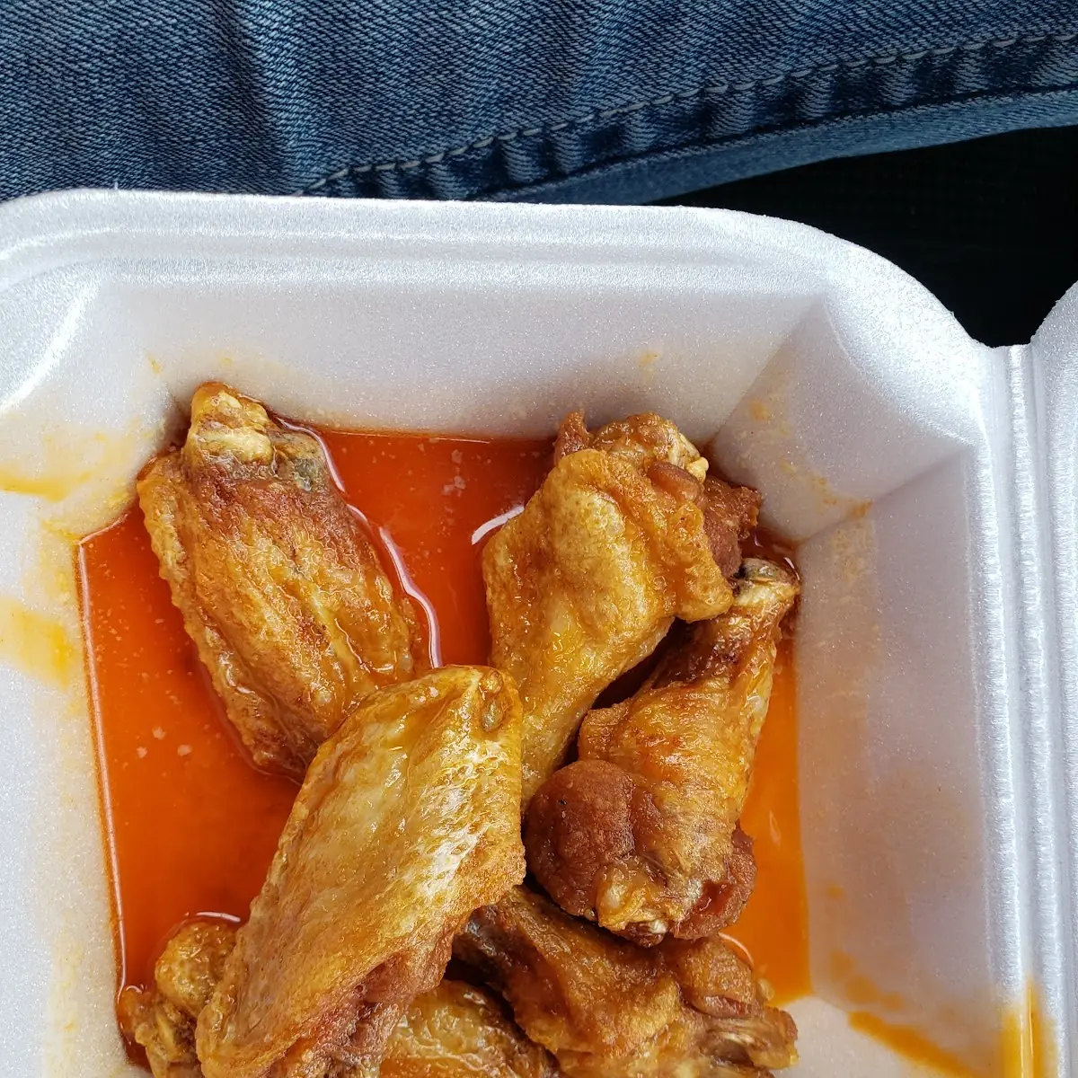 24 Jumbo Wings