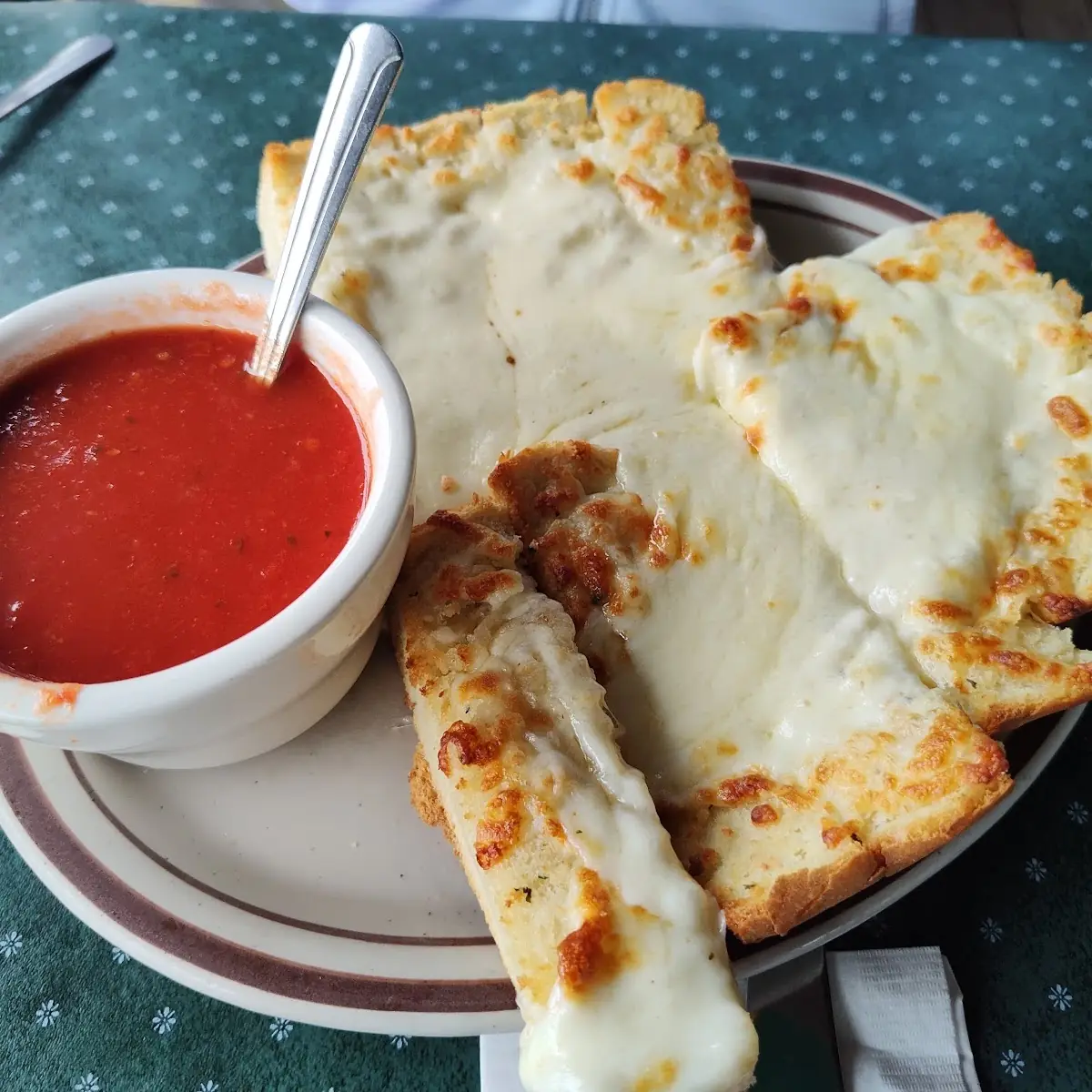 Cheese with Tomato Sauce