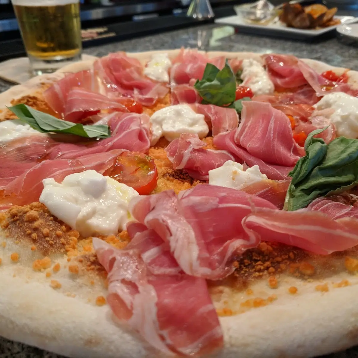 Pizza Burrata E Prosciutto