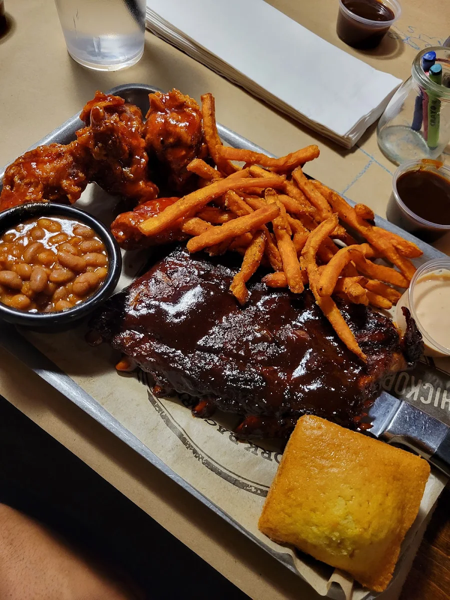 All You Can Eat Ribs, Montana’s BBQ & Bar