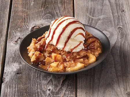 Apple Crisp, Montana’s BBQ & Bar