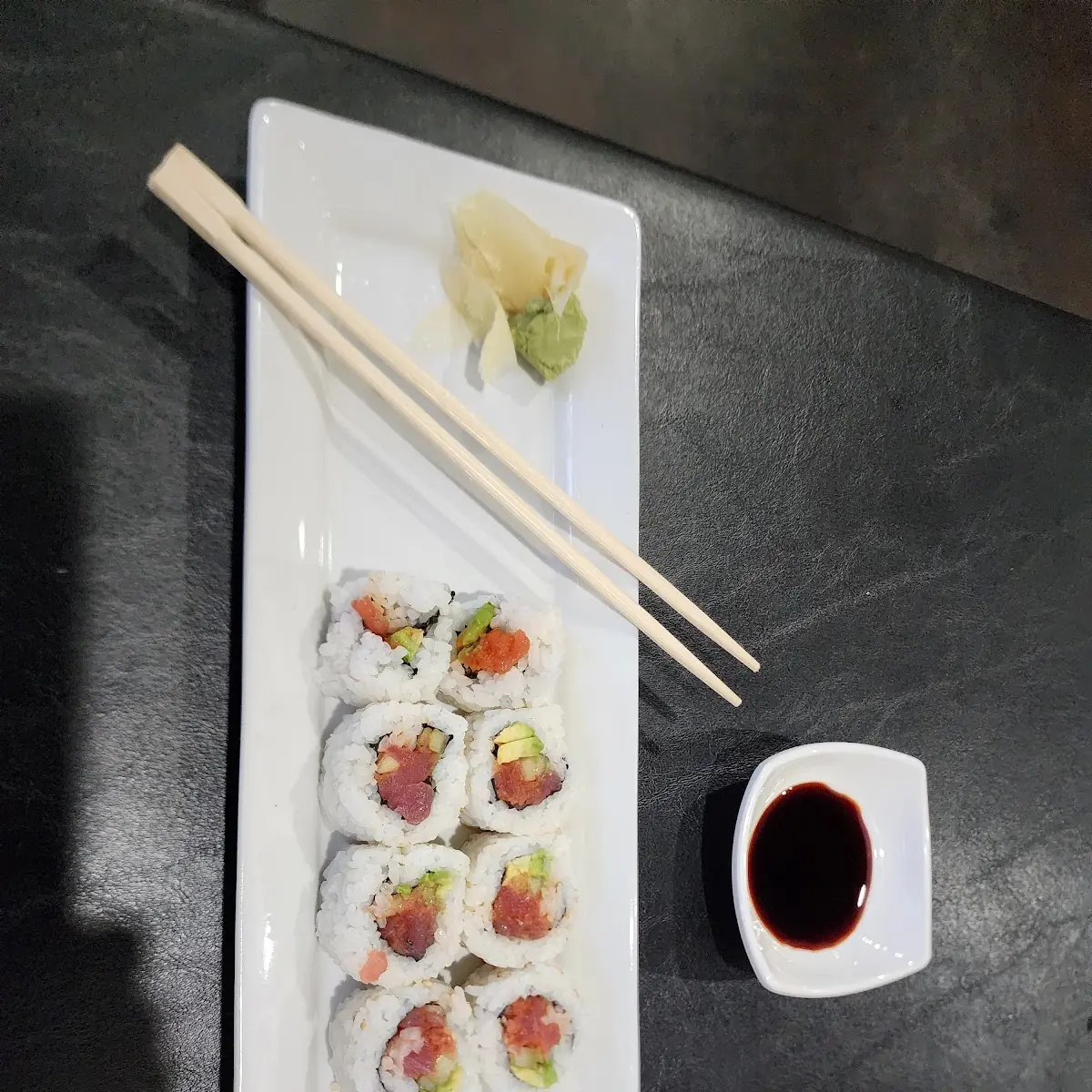 Spicy Tuna Avacado