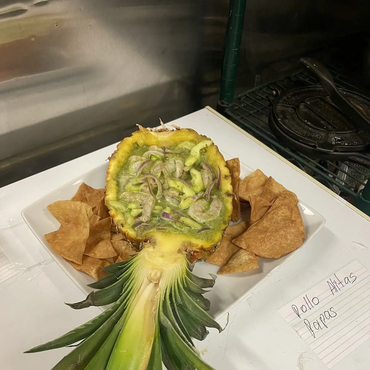 Piña Loca Loca Pineapple