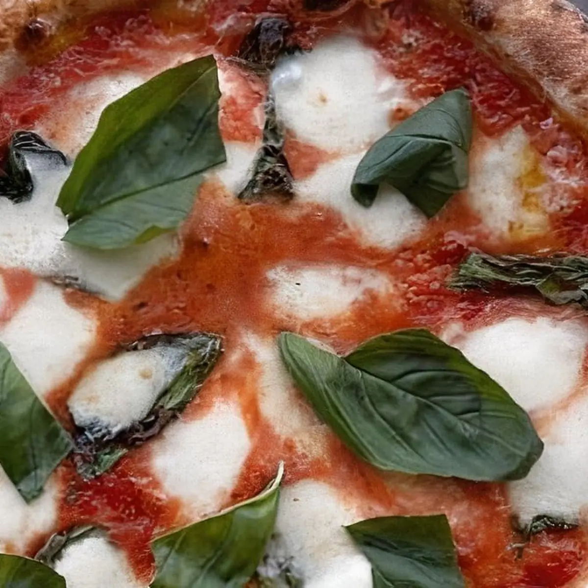 Pizza Margherita Plus Ham