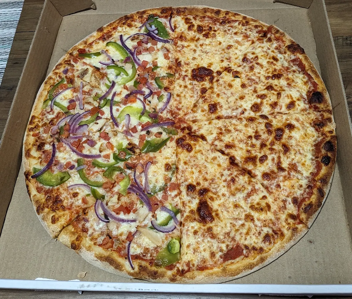 Half Cheese Pizza Half Chicken, Luca Pizza