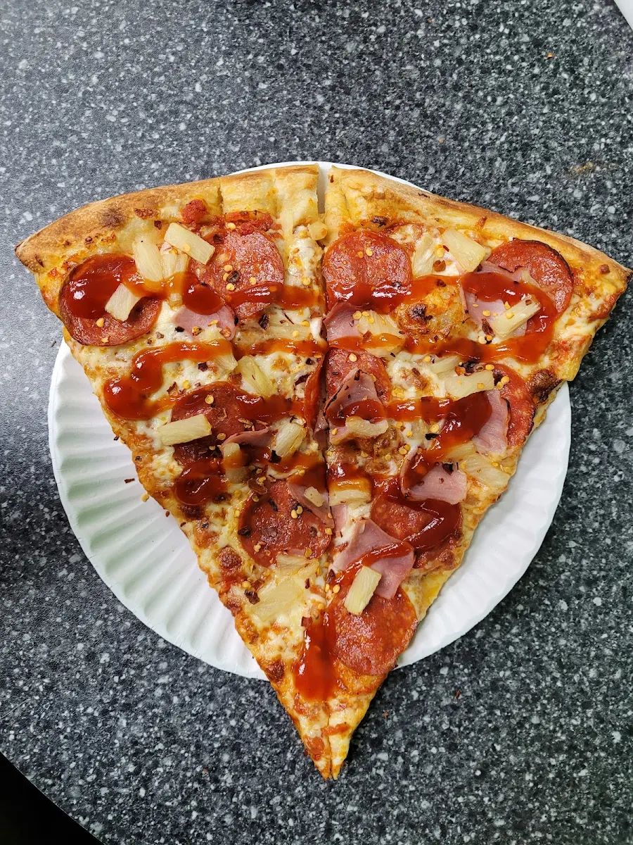 Hawaiian Pizza Slice, Luca Pizza