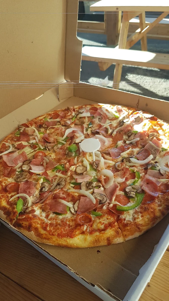 Luca Super, Luca Pizza